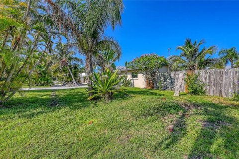 Villa ou maison à vendre à Sarasota, Floride: 2 chambres, 110 m2 № 2403458 - photo 25