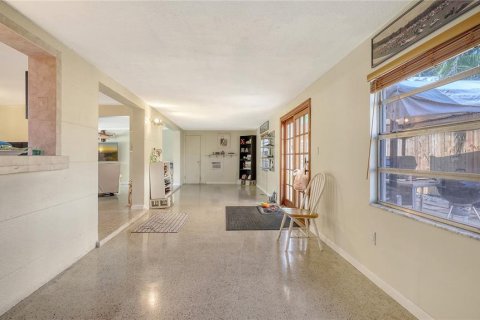 Villa ou maison à vendre à Sarasota, Floride: 2 chambres, 110 m2 № 2403458 - photo 16