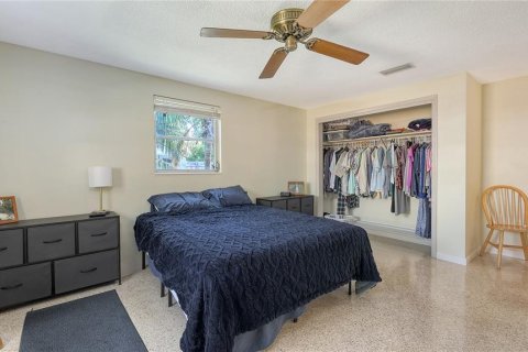 Villa ou maison à vendre à Sarasota, Floride: 2 chambres, 110 m2 № 2403458 - photo 17