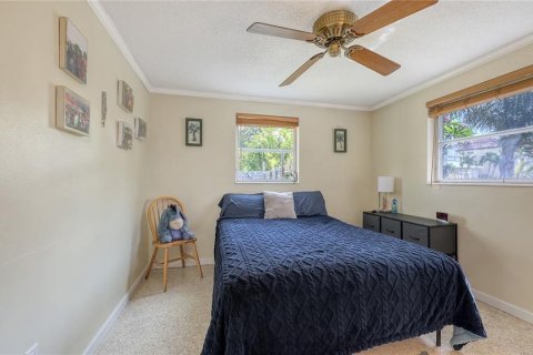 Villa ou maison à vendre à Sarasota, Floride: 2 chambres, 110 m2 № 2403458 - photo 20