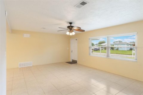 Casa en venta en Bradenton, Florida, 2 dormitorios, 141.77 m2 № 1913454 - foto 7