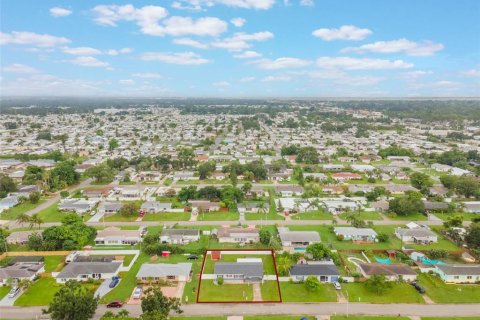 Casa en venta en Bradenton, Florida, 2 dormitorios, 141.77 m2 № 1913454 - foto 24