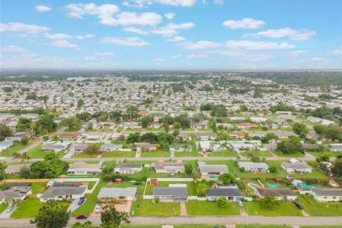 Casa en venta en Bradenton, Florida, 2 dormitorios, 141.77 m2 № 1913454 - foto 27