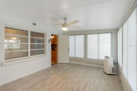 Casa en venta en Bradenton, Florida, 2 dormitorios, 141.77 m2 № 1913454 - foto 18