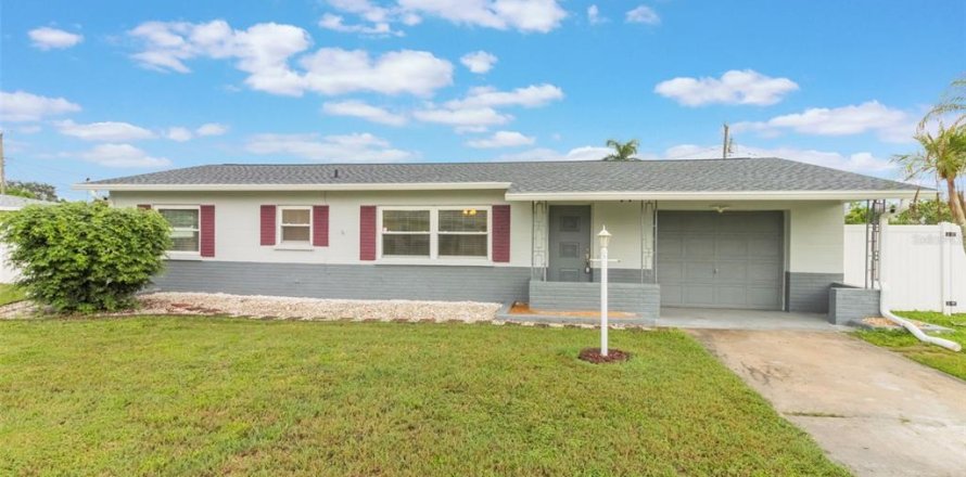 Casa en Bradenton, Florida 2 dormitorios, 141.77 m2 № 1913454