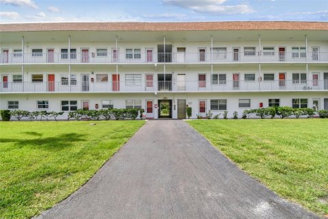 Copropriété à vendre à Saint Petersburg, Floride: 2 chambres, 95.69 m2 № 1778640 - photo 2
