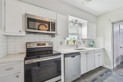 Copropriété à vendre à Saint Petersburg, Floride: 2 chambres, 95.69 m2 № 1778640 - photo 15