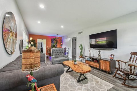Copropriété à vendre à Saint Petersburg, Floride: 2 chambres, 95.69 m2 № 1778640 - photo 7