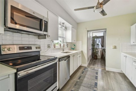 Copropriété à vendre à Saint Petersburg, Floride: 2 chambres, 95.69 m2 № 1778640 - photo 16