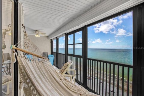 Copropriété à vendre à Madeira Beach, Floride: 2 chambres, 102.19 m2 № 2267228 - photo 9