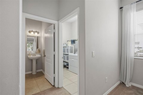 Casa en venta en Tampa, Florida, 5 dormitorios, 334.45 m2 № 2107639 - foto 24