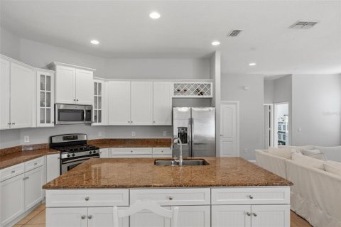 Casa en venta en Tampa, Florida, 5 dormitorios, 334.45 m2 № 2107639 - foto 16