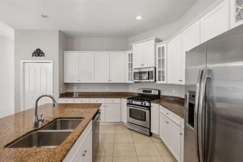 Casa en venta en Tampa, Florida, 5 dormitorios, 334.45 m2 № 2107639 - foto 19