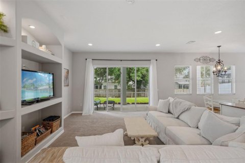 Casa en venta en Tampa, Florida, 5 dormitorios, 334.45 m2 № 2107639 - foto 14