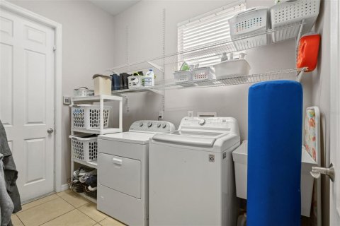 Casa en venta en Tampa, Florida, 5 dormitorios, 334.45 m2 № 2107639 - foto 25