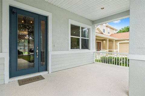 Casa en venta en Tampa, Florida, 5 dormitorios, 334.45 m2 № 2107639 - foto 4