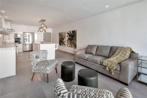 Condominio en venta en Hollywood, Florida, 2 dormitorios, 84.08 m2 № 1991880 - foto 30