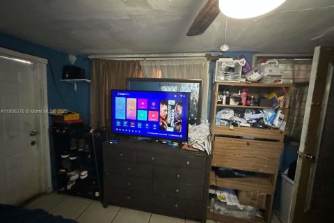 House in Miramar, Florida 3 bedrooms, 95.32 sq.m. № 1967873 - photo 18