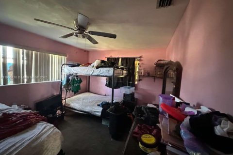 House in Miramar, Florida 3 bedrooms, 95.32 sq.m. № 1967873 - photo 23