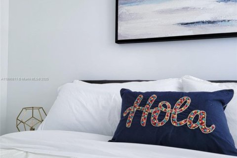 Copropriété à vendre à Miami, Floride: 3 chambres, 133.31 m2 № 2012383 - photo 9