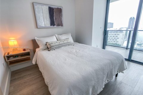 Copropriété à vendre à Miami, Floride: 3 chambres, 133.31 m2 № 2012383 - photo 18