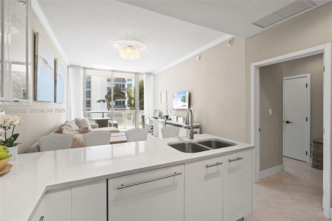 Copropriété à louer à Miami Beach, Floride: 1 chambre, 85.47 m2 № 2080165 - photo 6
