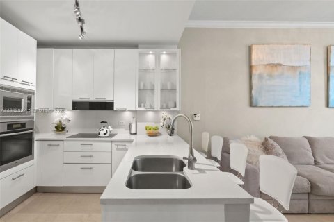 Copropriété à louer à Miami Beach, Floride: 1 chambre, 85.47 m2 № 2080165 - photo 7