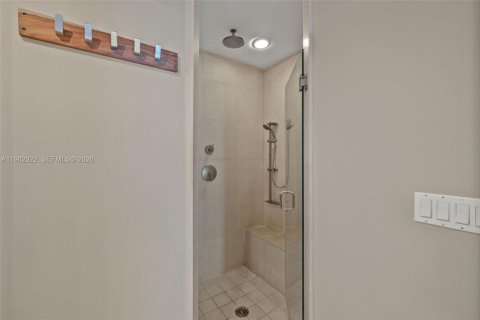 Copropriété à louer à Miami Beach, Floride: 1 chambre, 85.47 m2 № 2080165 - photo 24