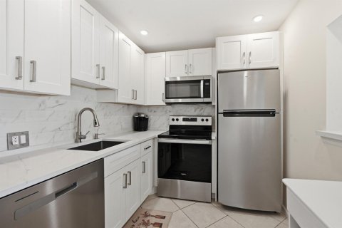 Condominio en venta en Boca Raton, Florida, 1 dormitorio, 66.89 m2 № 2086517 - foto 1