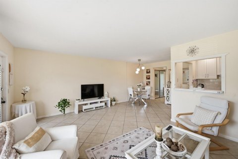 Condominio en venta en Boca Raton, Florida, 1 dormitorio, 66.89 m2 № 2086517 - foto 5