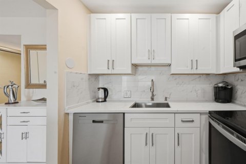 Condominio en venta en Boca Raton, Florida, 1 dormitorio, 66.89 m2 № 2086517 - foto 2