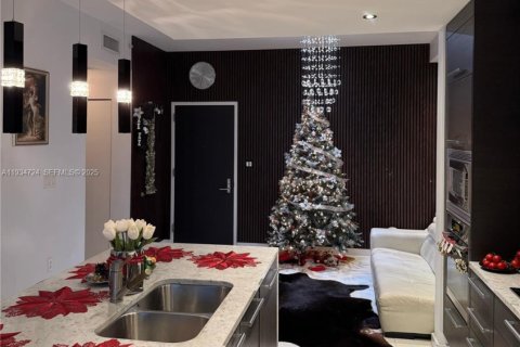 Купить кондоминиум в Майами, Флорида 1 спальня, 87.14м2, № 2053339 - фото 6