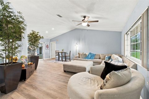 Villa ou maison à vendre à Spring Hill, Floride: 3 chambres, 133.04 m2 № 2417095 - photo 25
