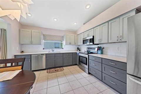 Casa en venta en Bradenton, Florida, 3 dormitorios, 170.2 m2 № 1856359 - foto 10