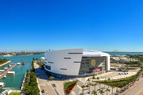 Condo in Miami, Florida, 1 bedroom  № 1938414 - photo 25