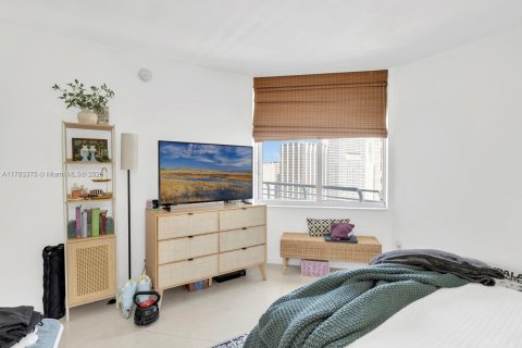 Copropriété à vendre à Miami, Floride: 2 chambres, 108.6 m2 № 2037296 - photo 13