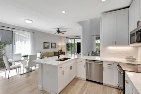 Casa en venta en West Palm Beach, Florida, 3 dormitorios, 196.77 m2 № 2176721 - foto 8