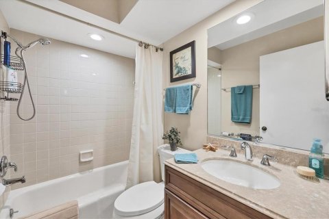Villa ou maison à vendre à Sarasota, Floride: 3 chambres, 128.48 m2 № 1629505 - photo 24