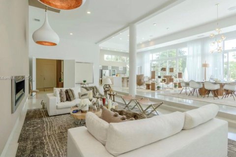 Villa ou maison à vendre à Jupiter, Floride: 5 chambres, 1207.73 m2 № 1861240 - photo 11