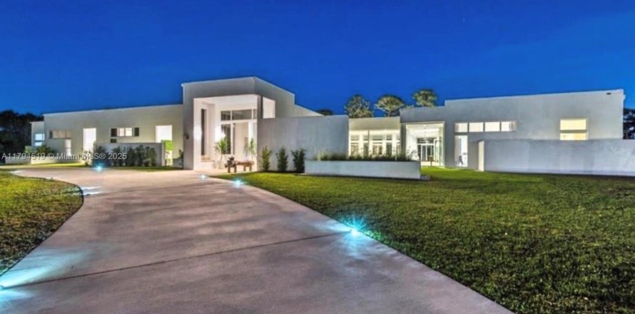 Villa ou maison à Jupiter, Floride 5 chambres, 1207.73 m2 № 1861240