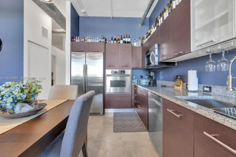 Condominio en venta en Aventura, Florida, 2 dormitorios, 75.81 m2 № 2089373 - foto 10