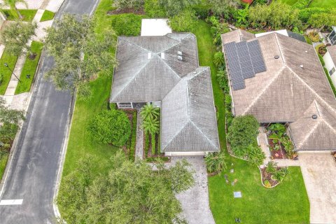 Casa en venta en Kissimmee, Florida, 2 dormitorios, 148.27 m2 № 1908636 - foto 3