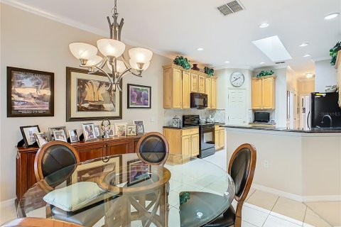 Casa en venta en Kissimmee, Florida, 2 dormitorios, 148.27 m2 № 1908636 - foto 20