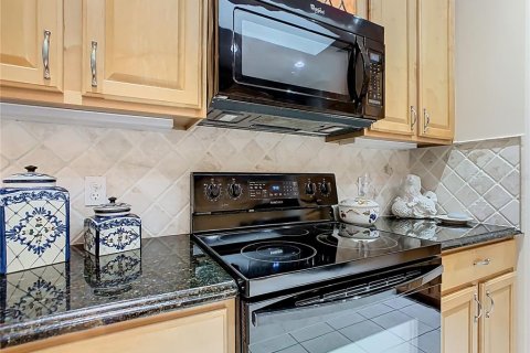 Casa en venta en Kissimmee, Florida, 2 dormitorios, 148.27 m2 № 1908636 - foto 17