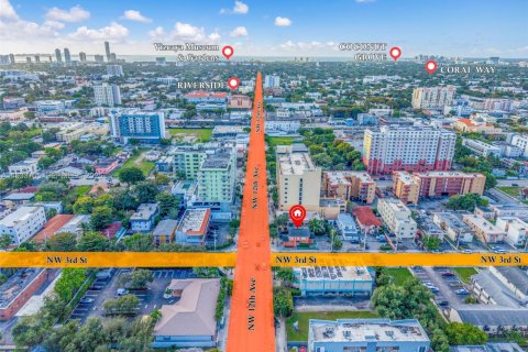 Propiedad comercial en venta en Miami, Florida № 1991961 - foto 27