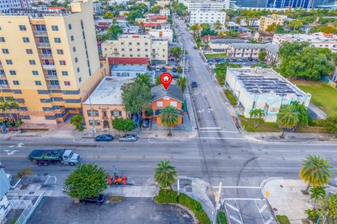 Propiedad comercial en venta en Miami, Florida № 1991961 - foto 29