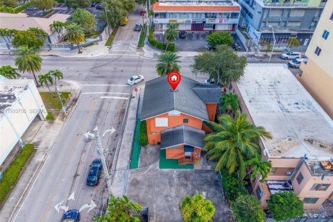 Propiedad comercial en venta en Miami, Florida № 1991961 - foto 28