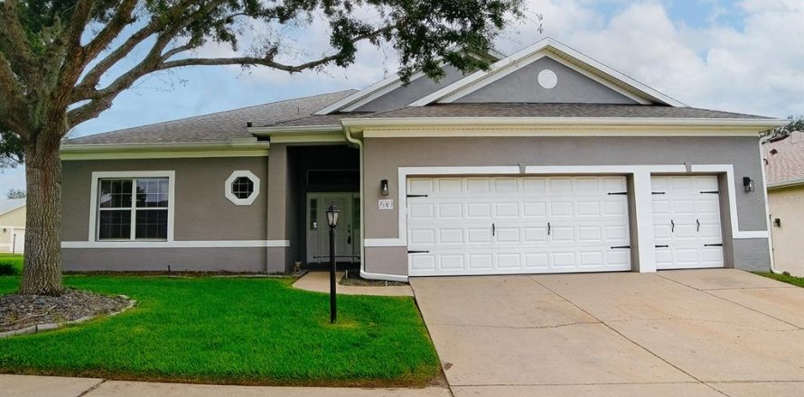 Villa ou maison à Leesburg, Floride 2 chambres, 169.36 m2 № 2275493