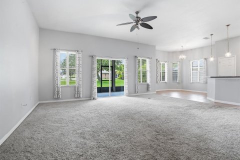 Villa ou maison à vendre à Leesburg, Floride: 2 chambres, 169.36 m2 № 2275493 - photo 10