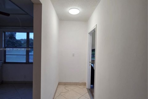 Copropriété à vendre à Coconut Creek, Floride: 2 chambres, 119.94 m2 № 2153278 - photo 7